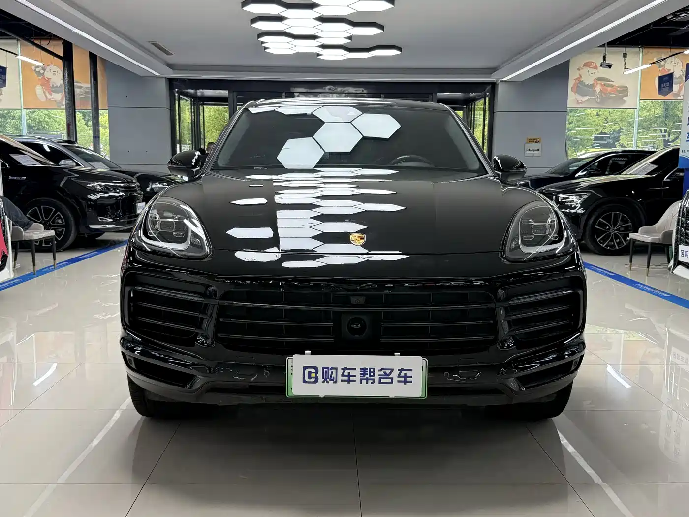 Porsche Cayenne New Energy 2023 Cayenne E-Hybrid 2.0T Platinum Edition фото 2