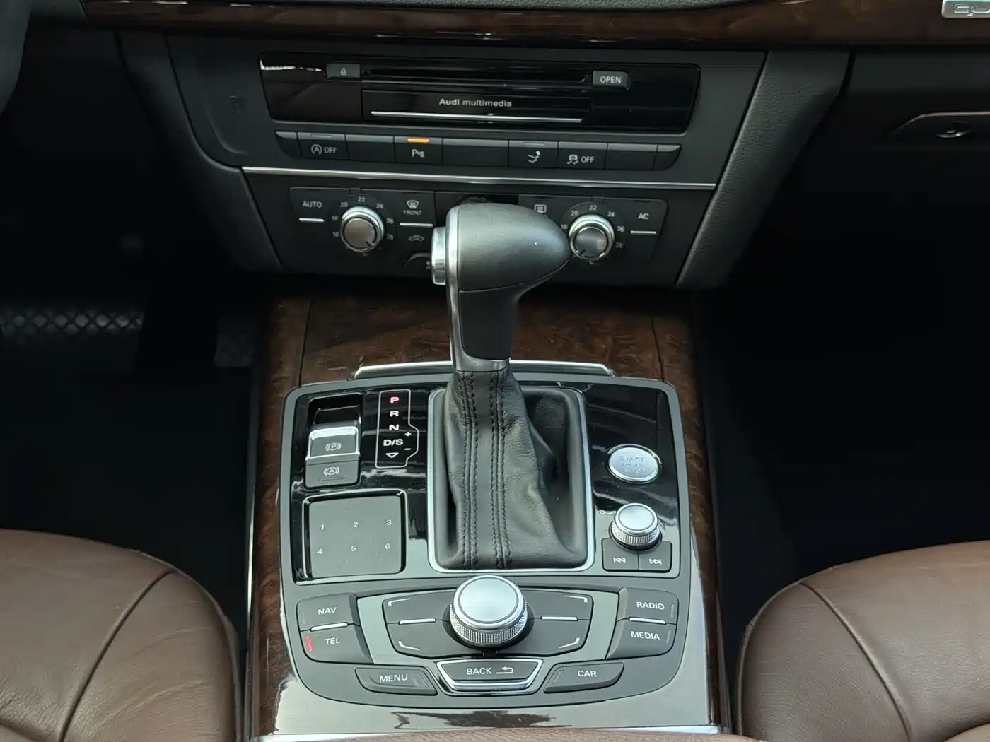 Audi A7 2012 3.0TFSI quattro Comfort фото 15