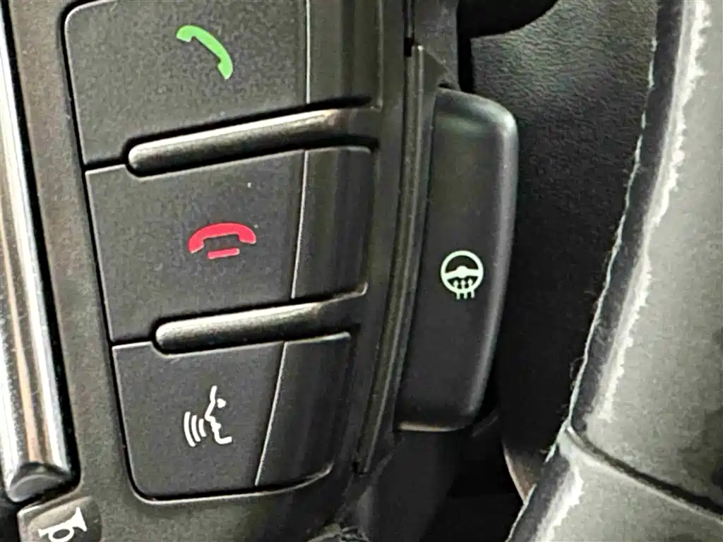 Land Rover Discovery 2013 5.0 V8 HSE фото 15