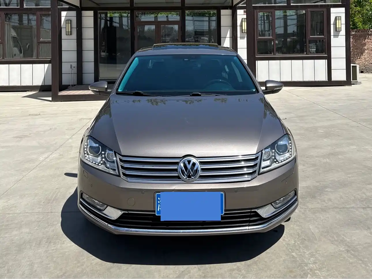 Volkswagen Magotan 2013 2.0TSI Premium фото 2