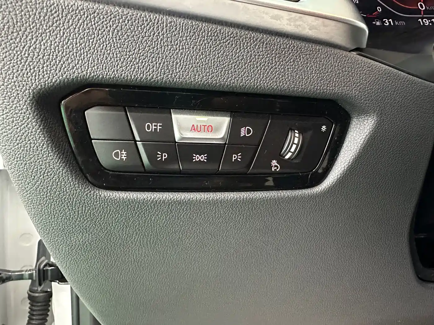 BMW 3 Series 2022 Facelift 320i Sport Package фото 17