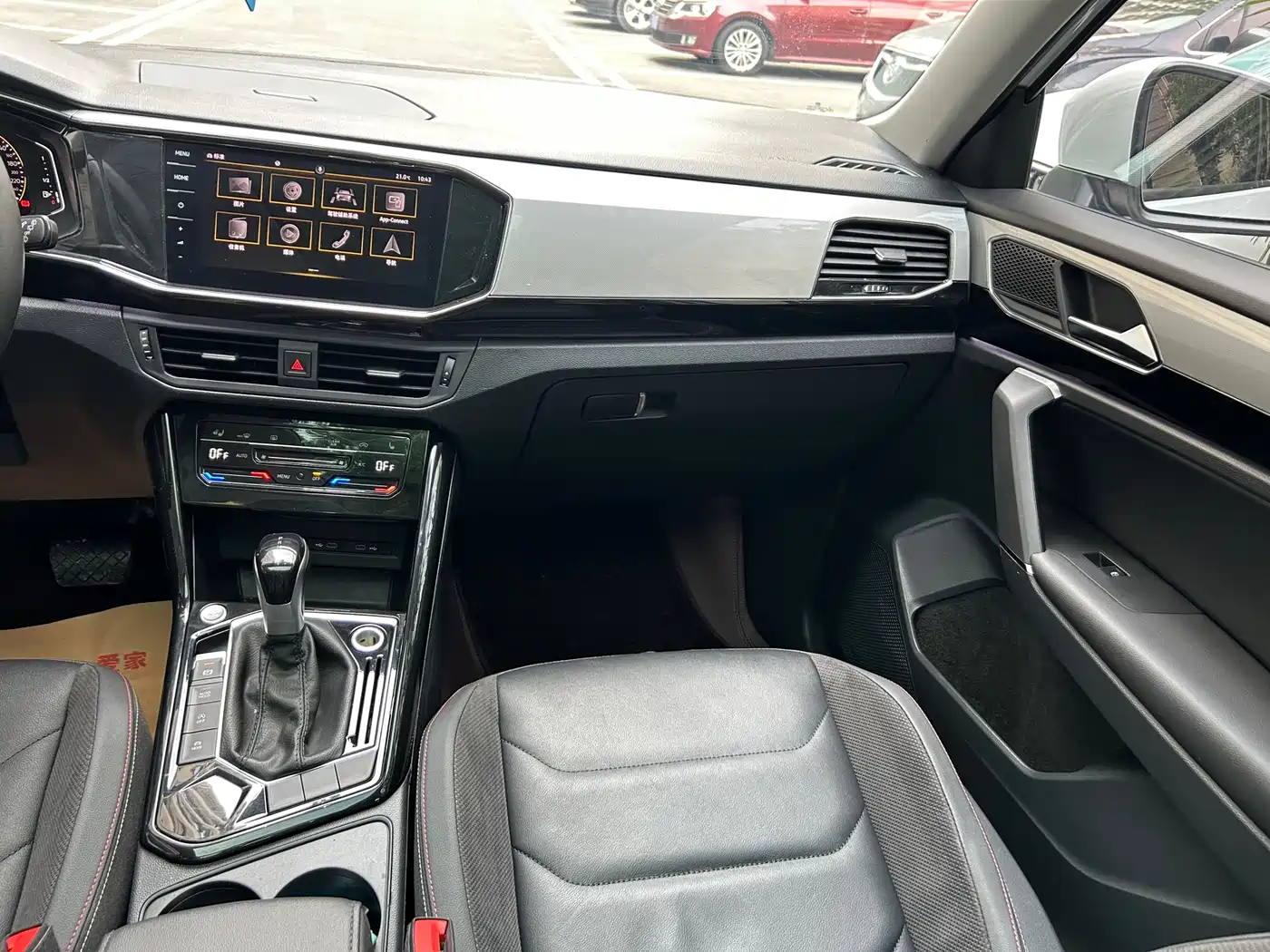 Volkswagen Tayron 2022 330TSI 2WD Luxury Smart Connect Plus фото 14