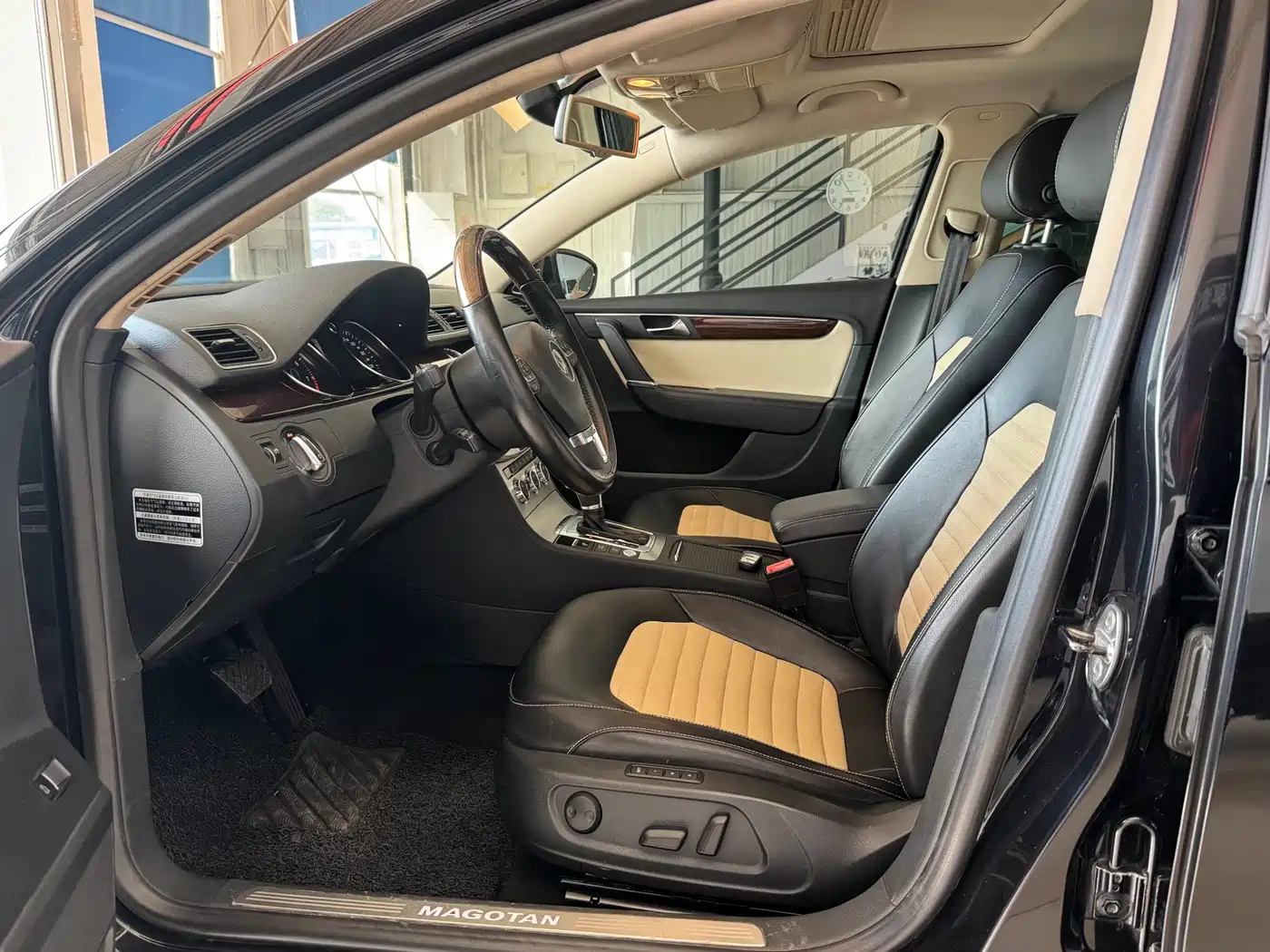 Volkswagen Magotan 2012 3.0FSI Flagship фото 7