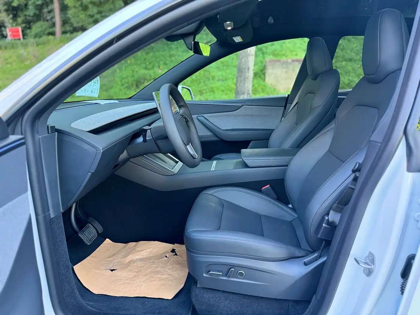 Tesla Model Y 2026 Long Range Rear-Wheel Drive фото 9