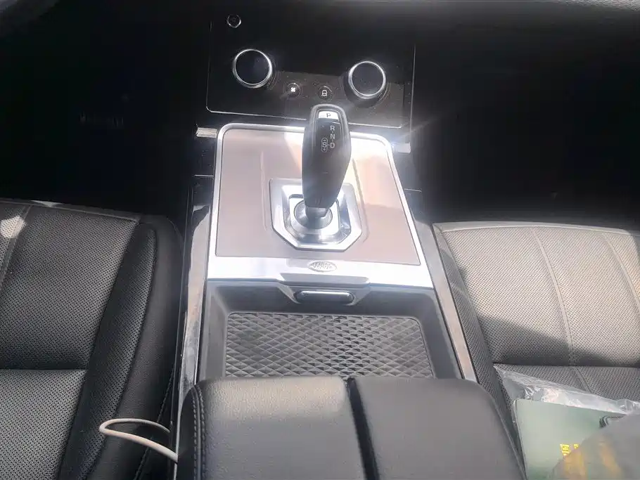 Land Rover Range Rover Evoque 2020 249PS Youth Edition фото 16