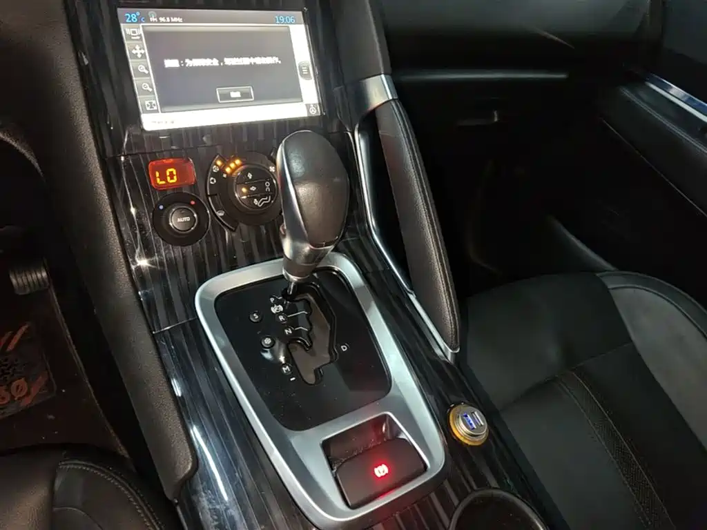 Peugeot 3008 2015 1.6THP Automatic Top Style Edition фото 14