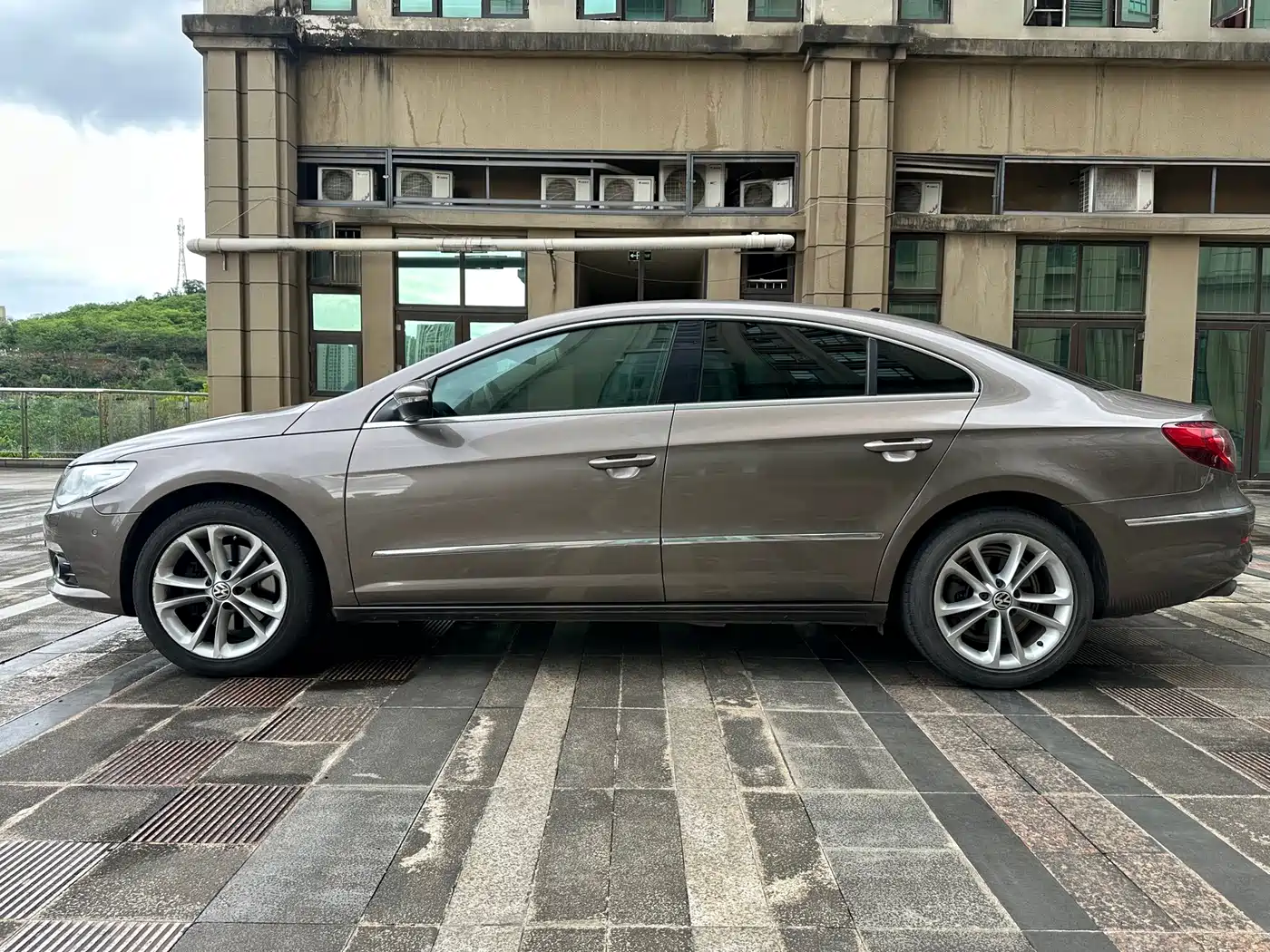 Volkswagen FAW-Volkswagen CC 2012 Model 2.0TSI Premium фото 3