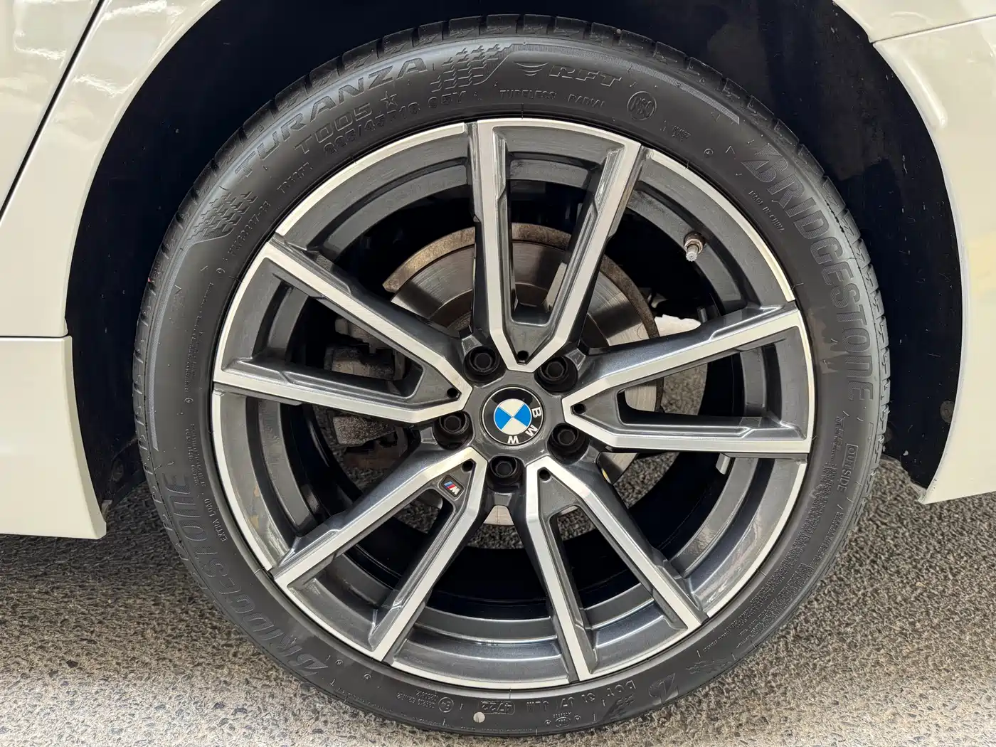 BMW 3 Series 2023 320Li M Sport Package фото 22
