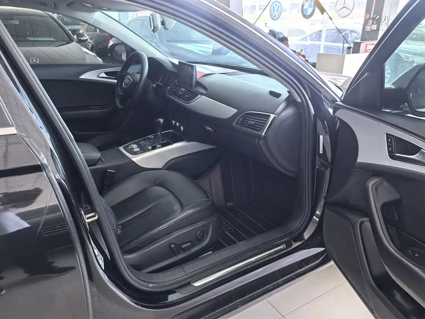 Audi A6L 2014 30 FSI Technology фото 6
