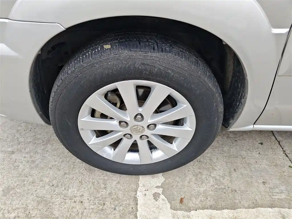 Buick GL8 2014 2.4L Classic Edition фото 23