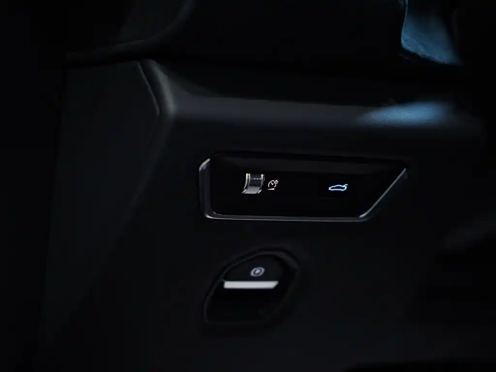 Lotus EMIRA 2025 2021 2.0T DCT First Edition