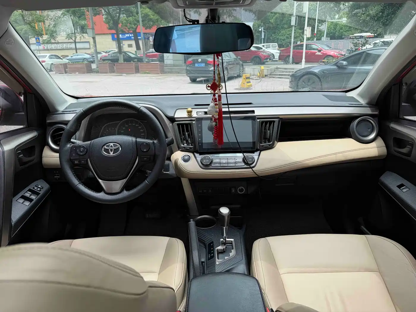 Toyota RAV4 Rongfang 2015 2.5L Automatic 4WD Elite Edition фото 9