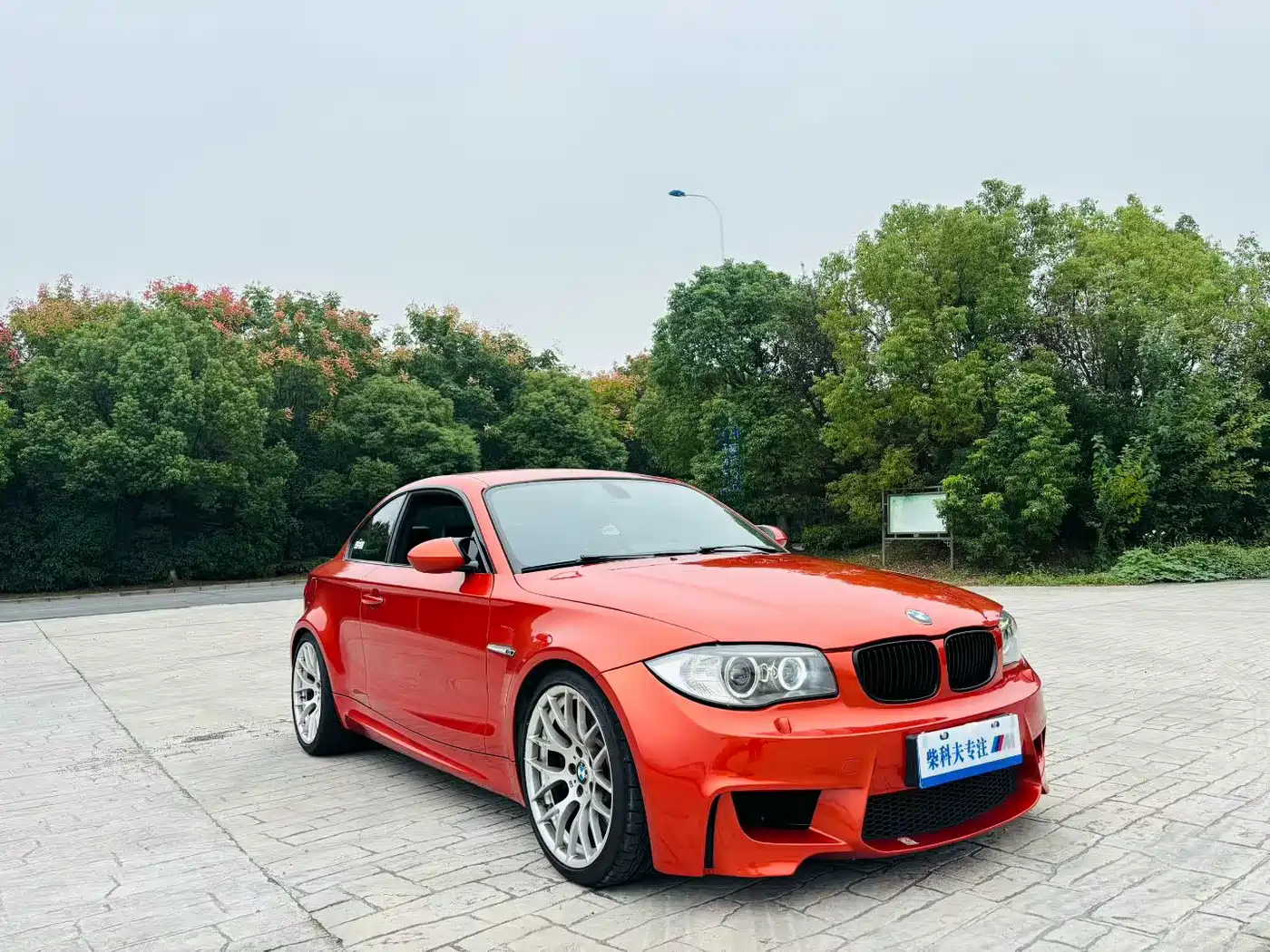BMW 1 Series M 2011 1M Coupe фото 2