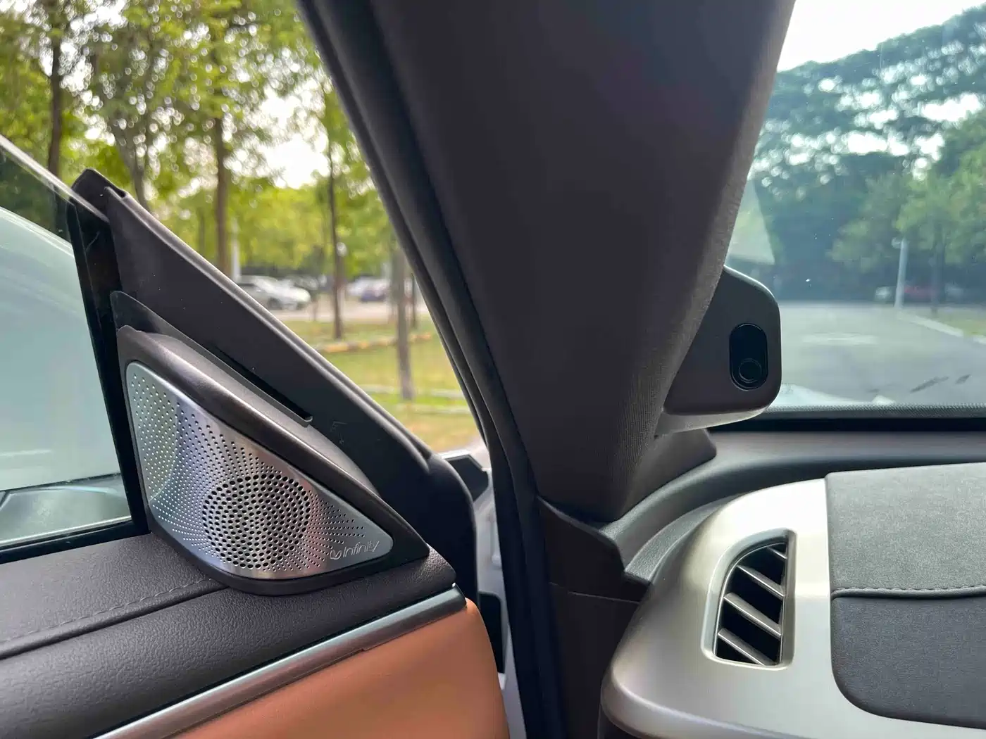 Ora Lightning Cat 2023 2022 555km Premium Edition