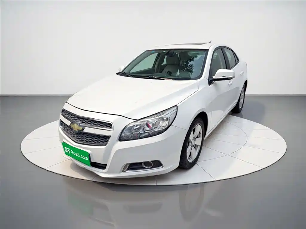 Chevrolet Malibu 2014 2.0L Automatic Comfort фото 2