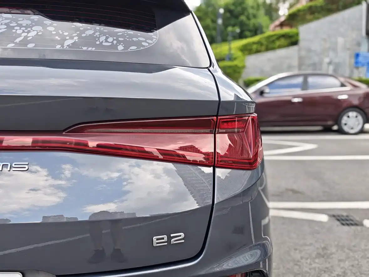 BYD e2 2022 2021 Comfort Model
