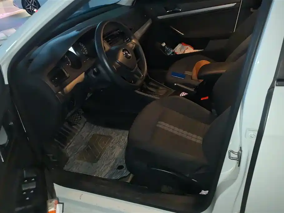 Volkswagen Lavida 2019 Lavida Start 1.5L Auto Trend (China VI) фото 9