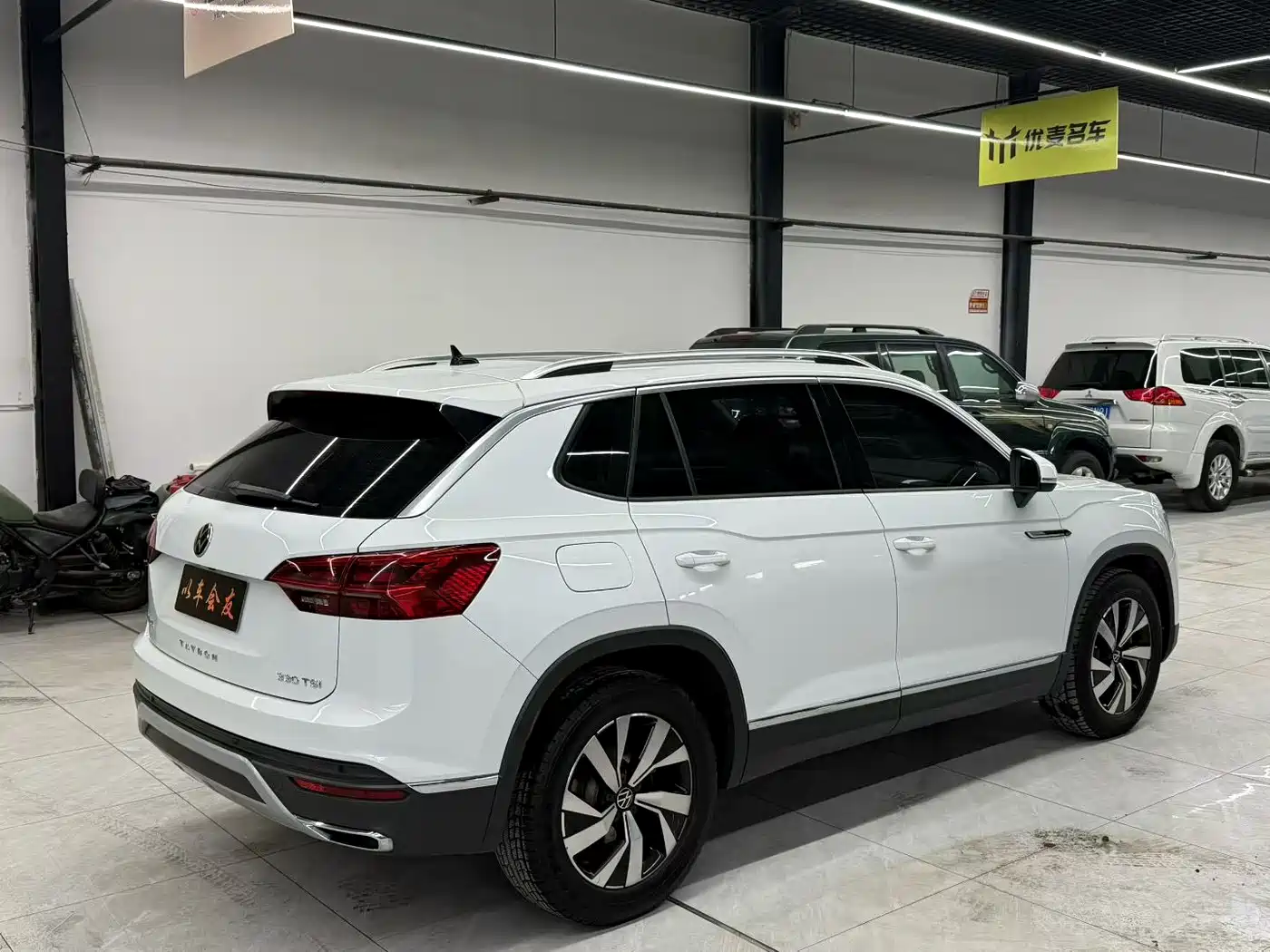 Volkswagen Tayron 2022 330TSI 2WD Luxury Smart Connect Edition фото 8