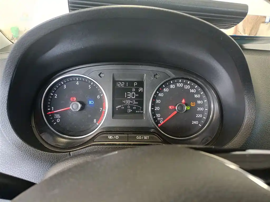 Volkswagen Polo 2018 1.5L Auto Comfort фото 12