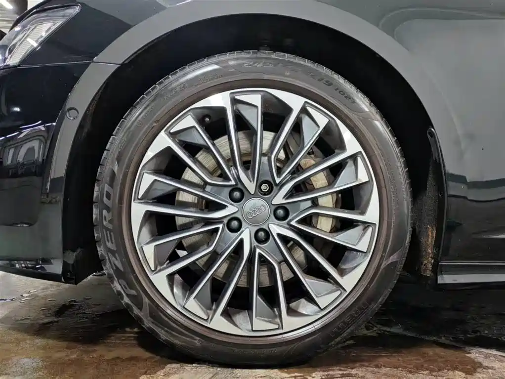 AUDI A6L NEW ENERGY