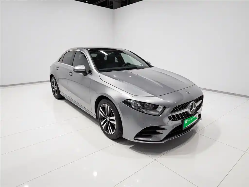 Mercedes-Benz A-Class 2020 A 180 L фото 7