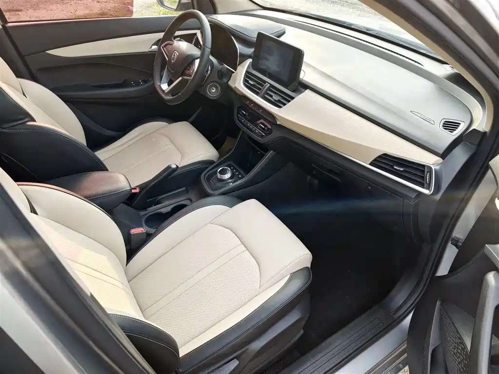 Baojun 360 2019 2019 1.5L Automatic Luxury China VI
