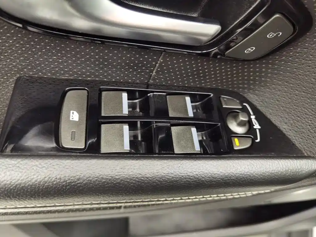 Land Rover Range Rover Evoque (Import) 2014 2014 2.0T 5-door Brilliance Sport