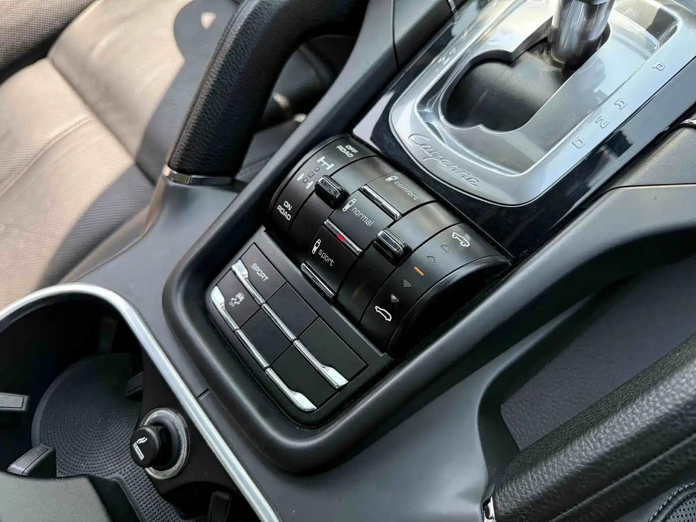 Porsche Cayenne 2015 Cayenne 3.0T фото 18