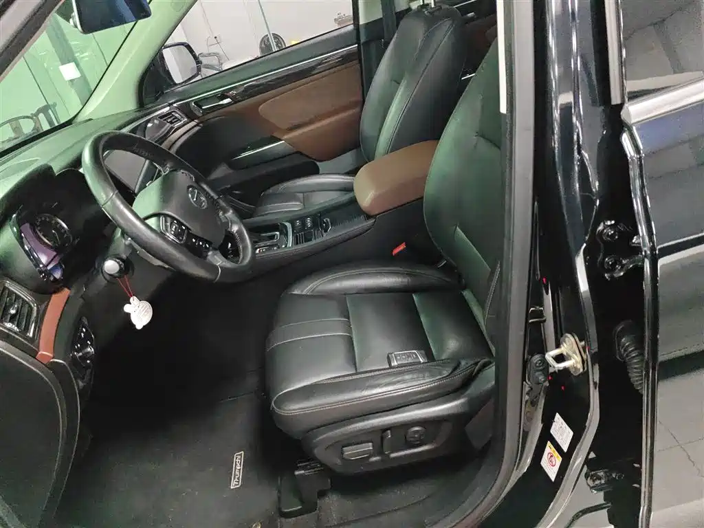GAC Trumpchi Trumpchi GS8 2017 320T 2WD Luxury Smart Connect (7-seater) фото 15