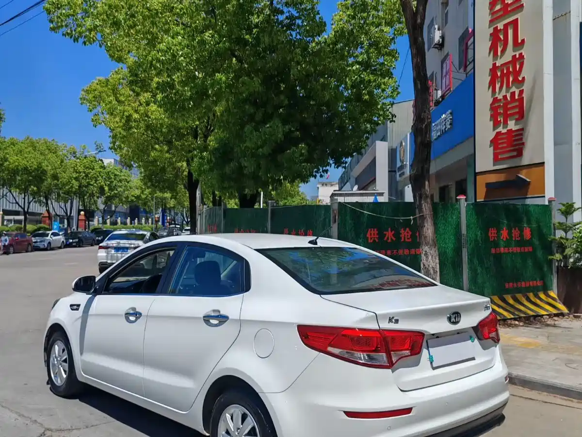Kia K2 2015 Sedan 1.4L MT GLS фото 7