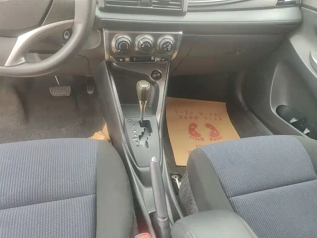 Toyota YARiS L Zhi Xuan 2015 1.5E Auto Charming Edition фото 14
