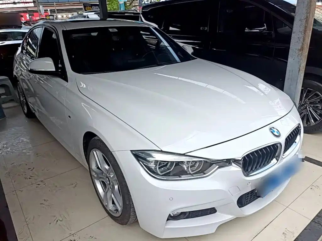 BMW 3 Series 2019 320i M Sport Package фото 4