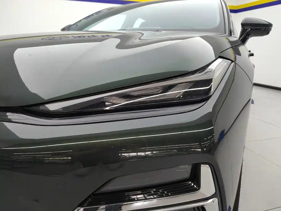 Geely Galaxy Galaxy Xingyao 8 2025 2025 130km EM-i Premium Edition