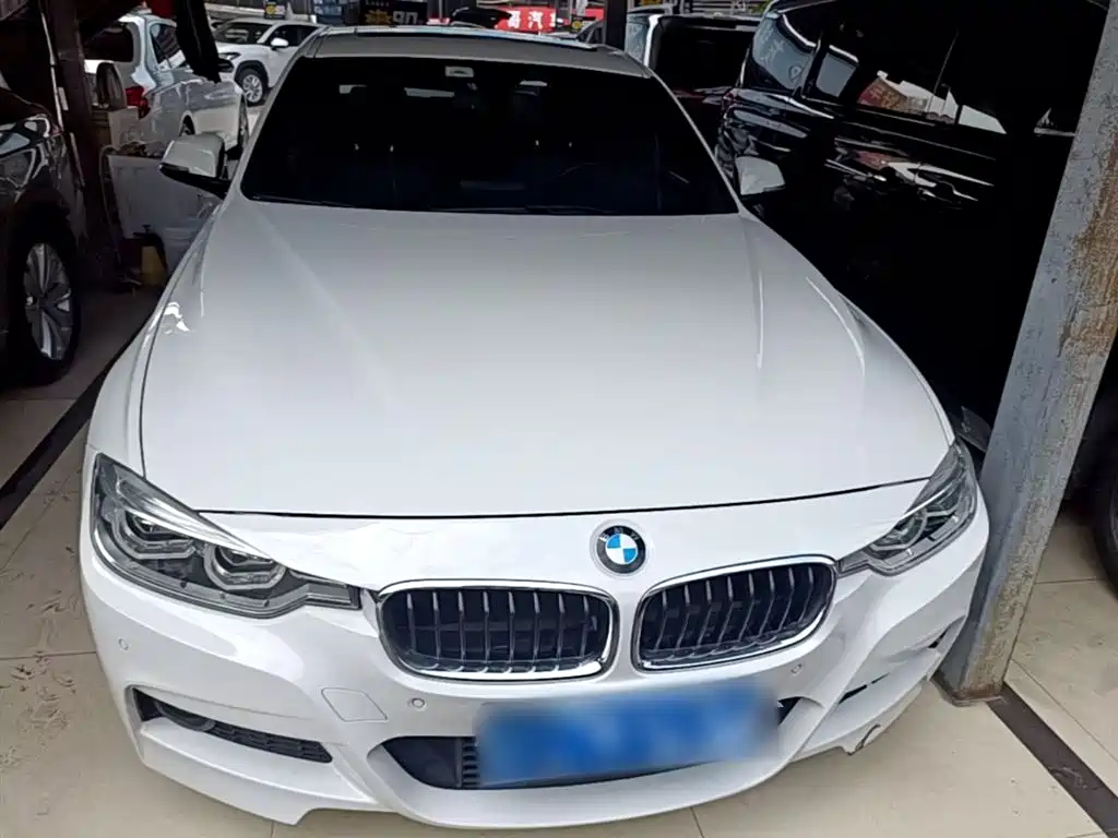 BMW 3 Series 2019 320i M Sport Package фото 3