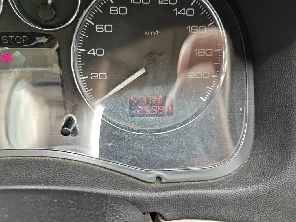 Peugeot 307 2014 2013 Hatchback 1.6L Manual Comfort