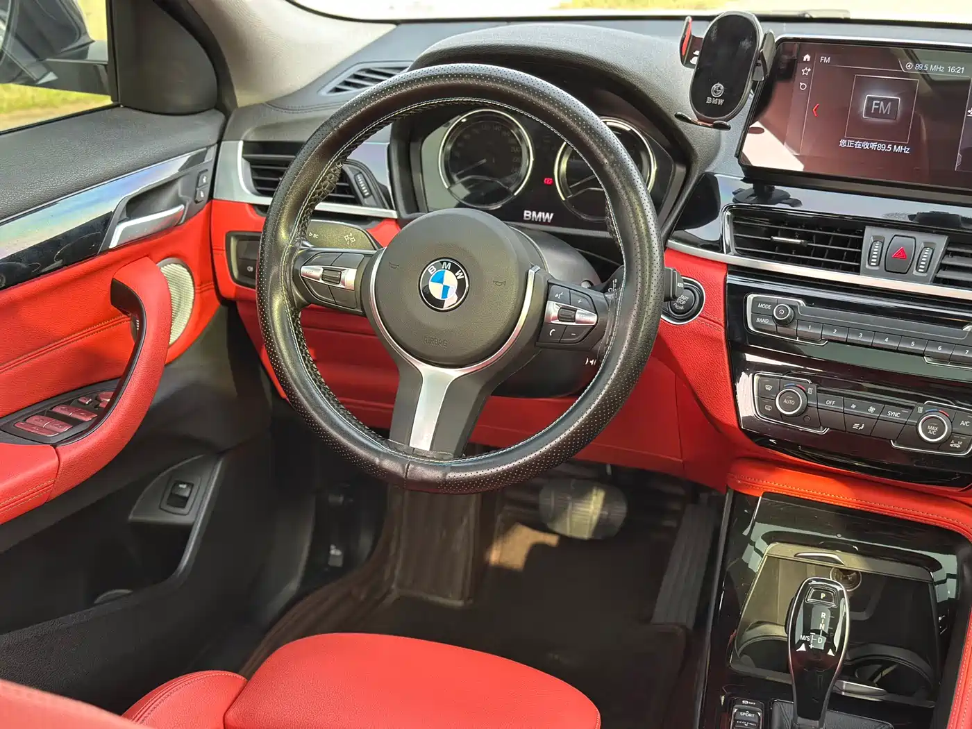 BMW X2 2021 sDrive25i Leading M Off-Road Package фото 8