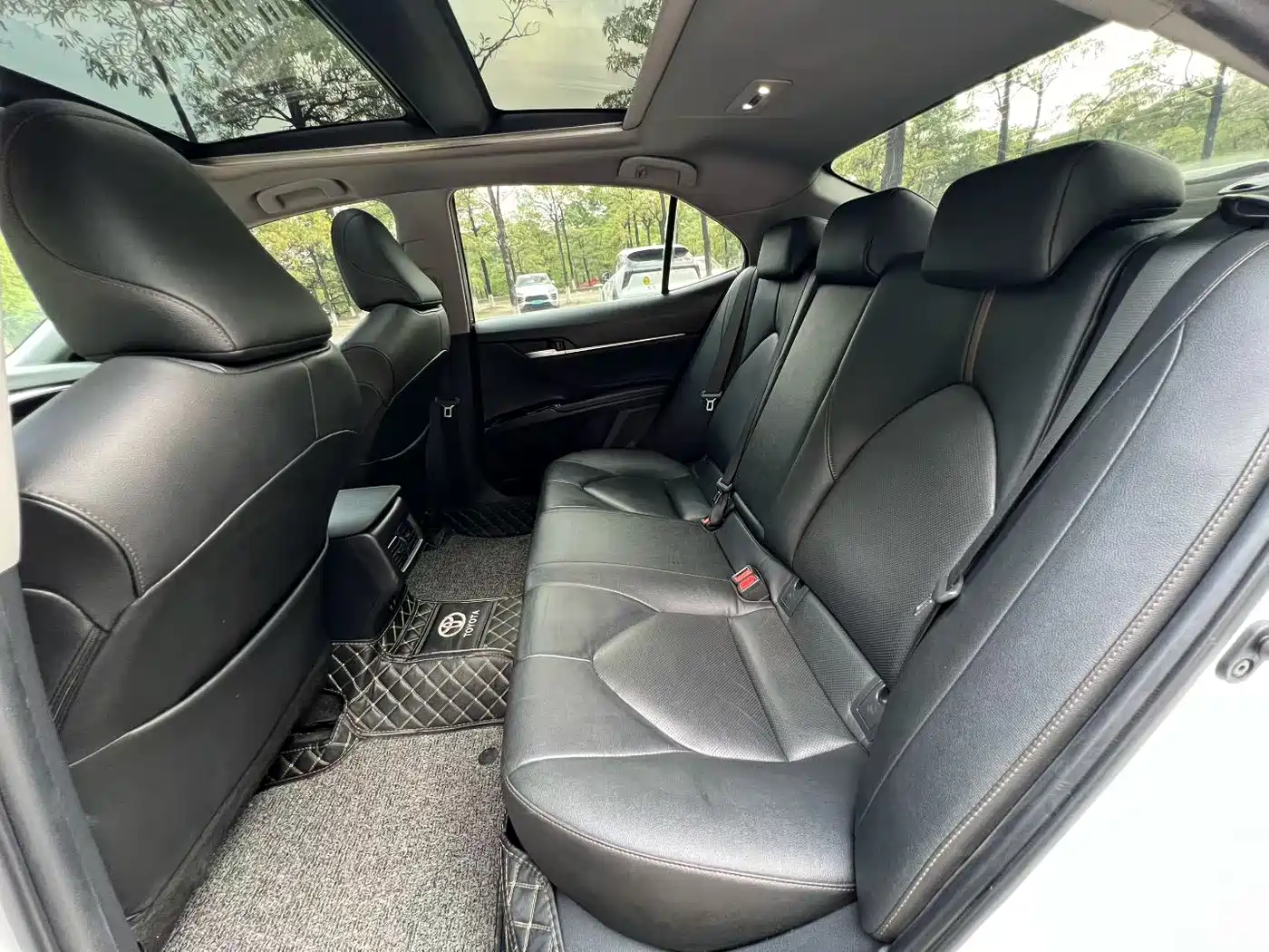 Toyota Camry 2023 2.0G Luxury Edition фото 6