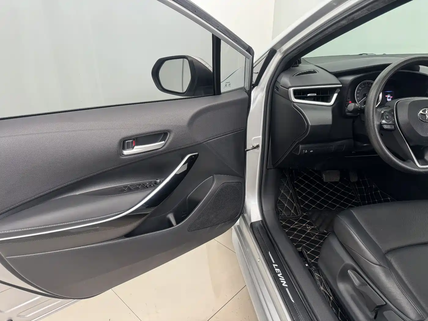 Toyota Levin 2021 185T CVT Luxury Edition фото 8