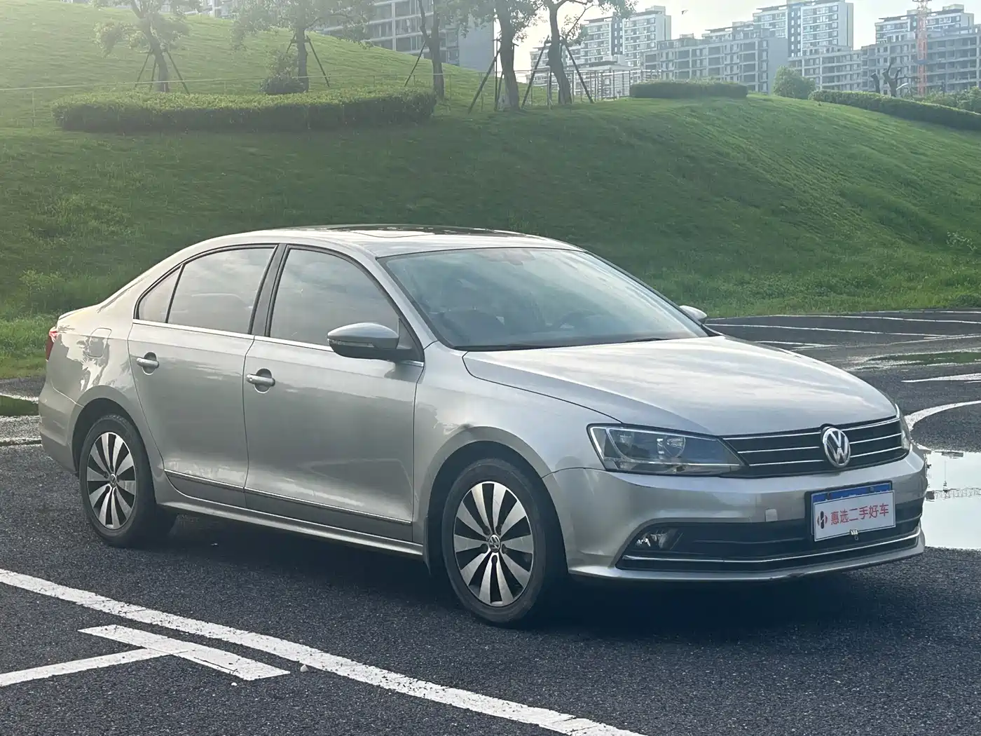 Volkswagen Sagitar 2018 1.6L Automatic Comfort фото 3