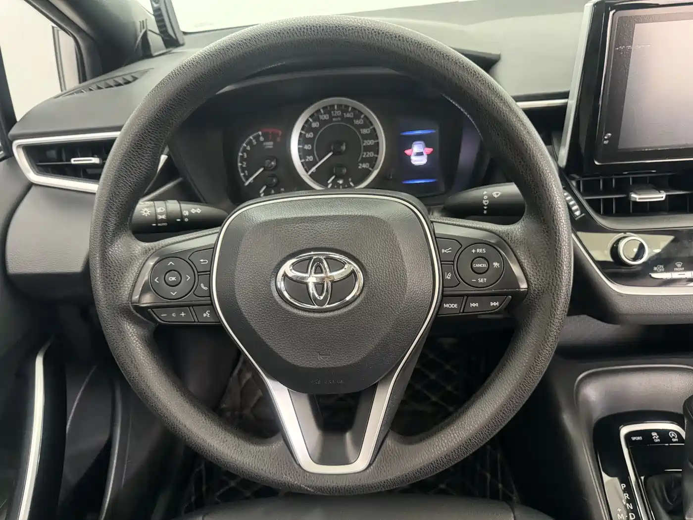 Toyota Levin 2021 185T CVT Luxury Edition фото 11