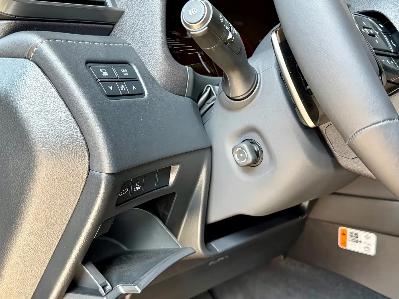Lexus LX 2025 700h OVERTRAIL Frontier Edition фото 10
