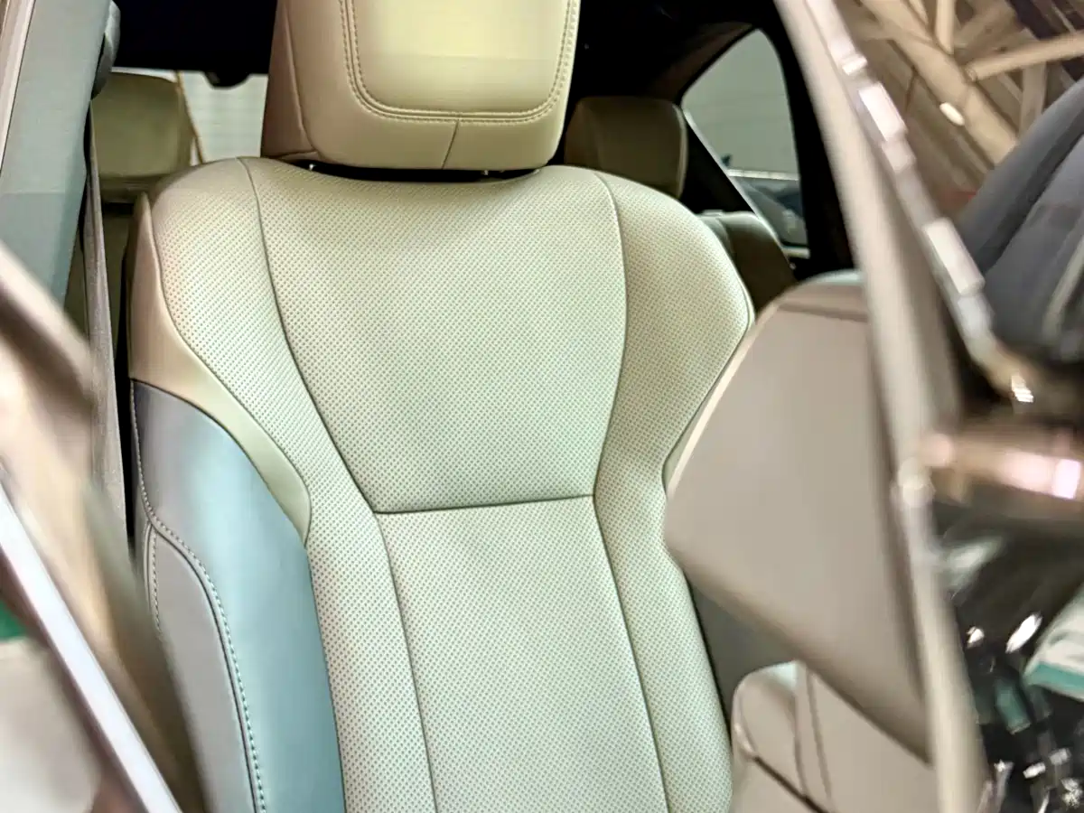 Lexus LX 2025 700h OVERTRAIL Frontier Edition фото 26