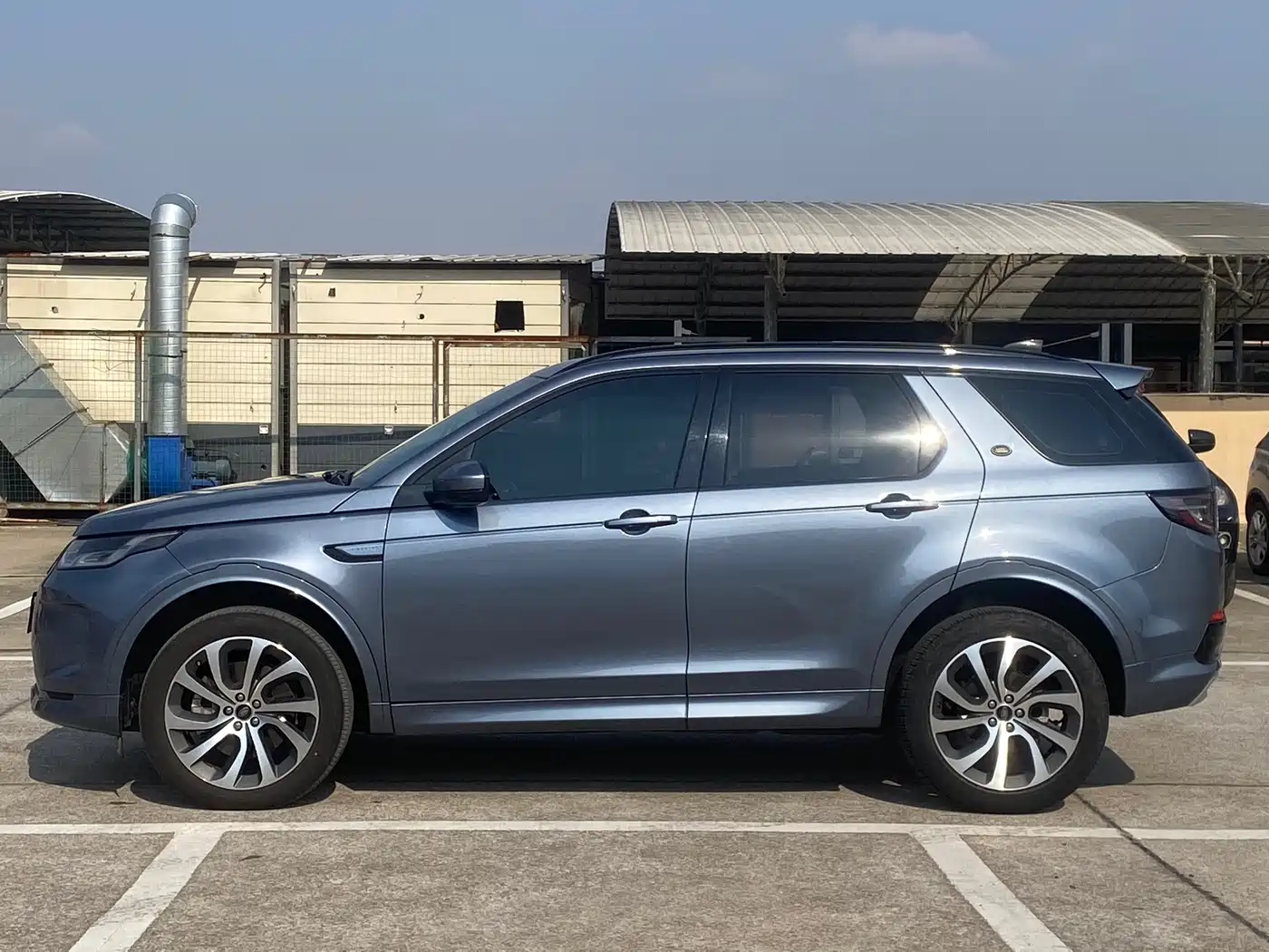 Land Rover Discovery Sport 2020 249PS R-Dynamic Performance фото 4