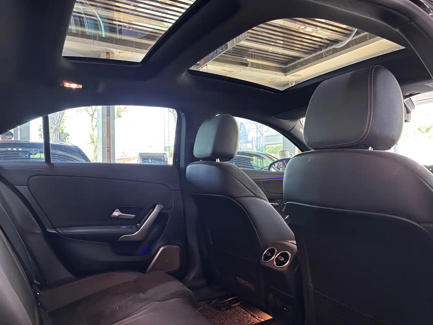 Mercedes-Benz A-Class 2021 A 200 L Sport Sedan Fashion Edition фото 9