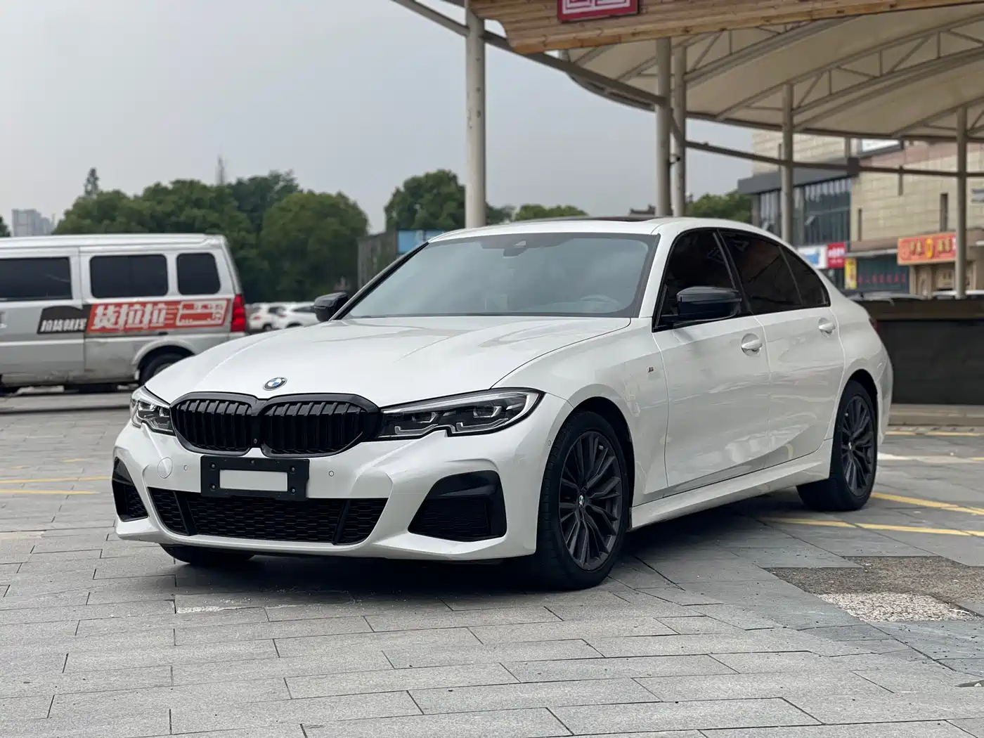 BMW 3 Series 2020 Facelift 325Li M Sport Night Edition фото 2