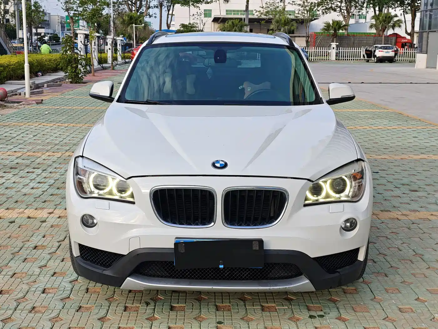BMW X1 (Import) 2012 sDrive18i Luxury фото 2
