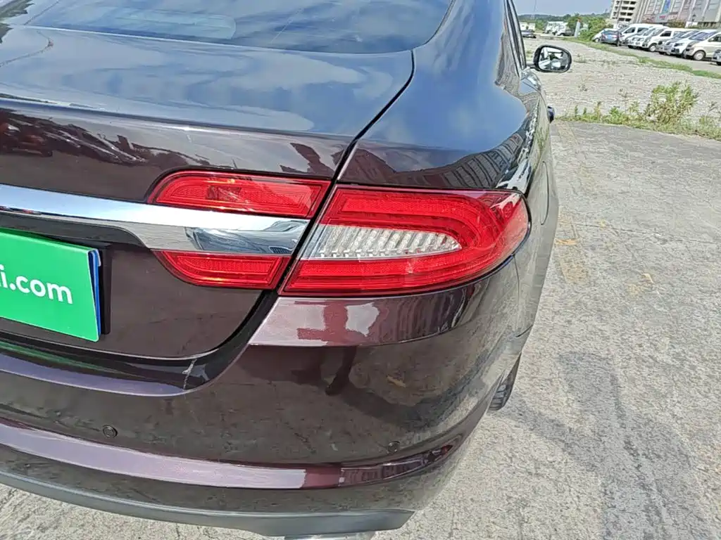 Jaguar XF 2014 2015 XF 2.0T Style Edition
