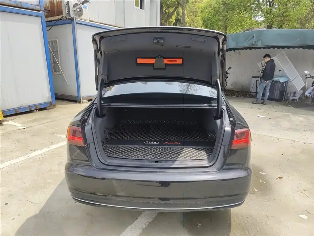 Audi A6L New Energy 2018 40 e-tron фото 19
