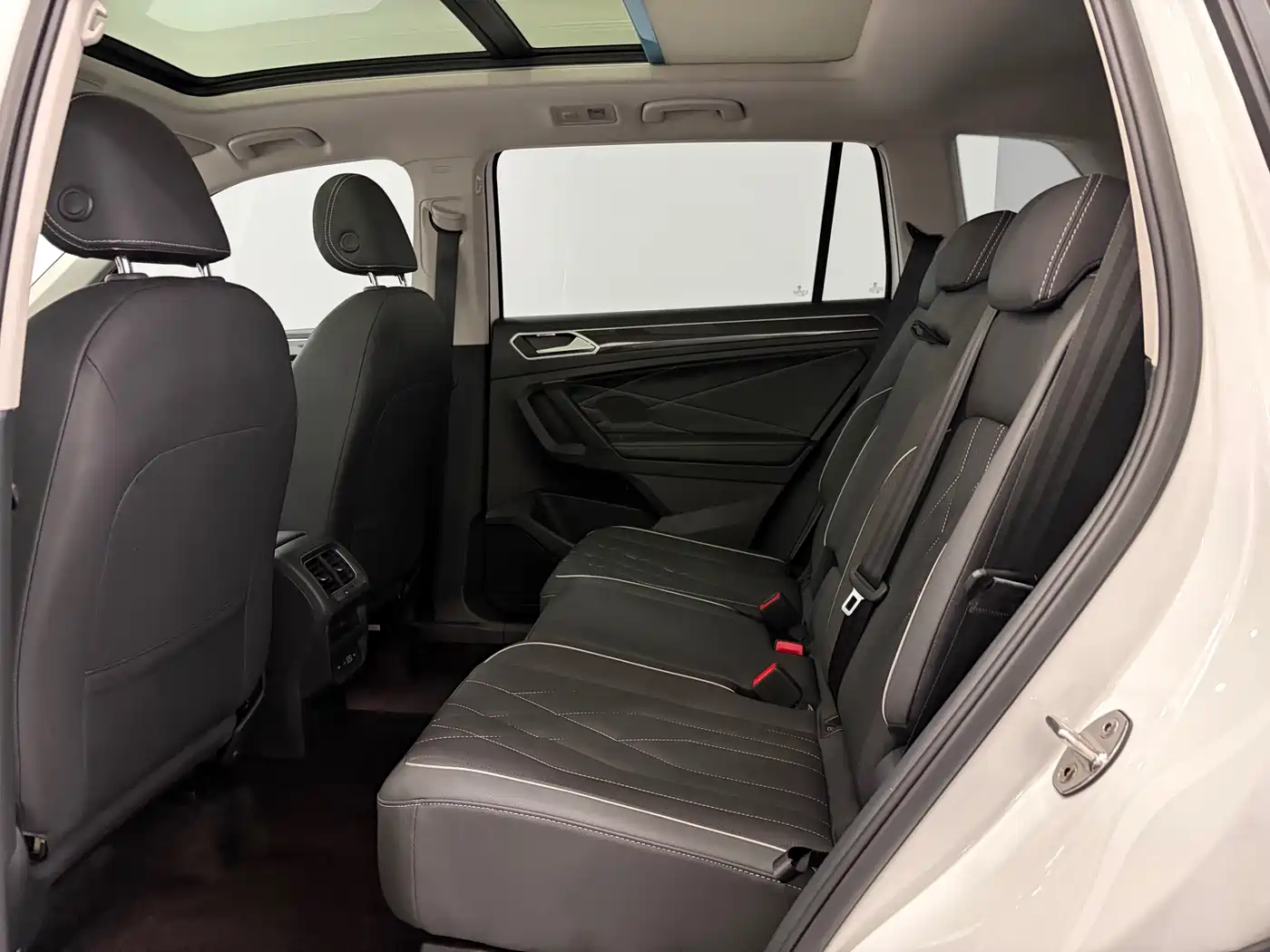 Volkswagen Tiguan L 2023 280TSI 2WD Trend Limited Edition фото 13