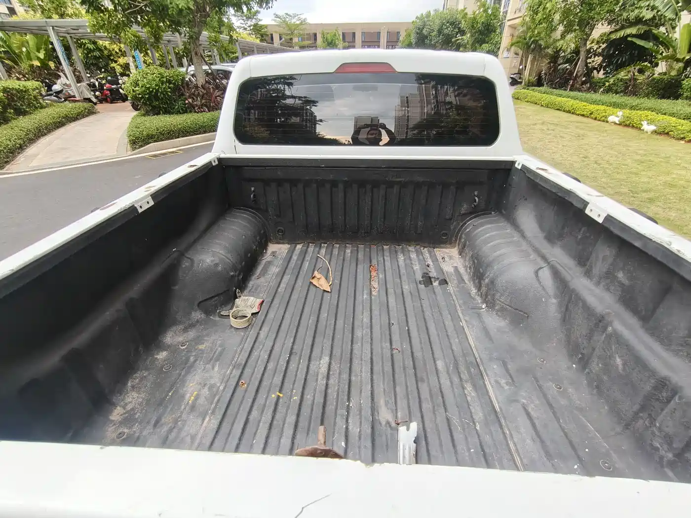 SAIC Maxus Maxus T70 2021 2021 2.0T Diesel Manual 4WD Australia Edition Standard Box High Chassis